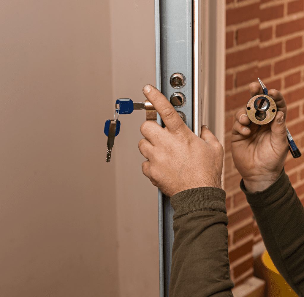 Cambio de cerradura - Locksmith Alicante Opening Door Repair Change Locks Alicante