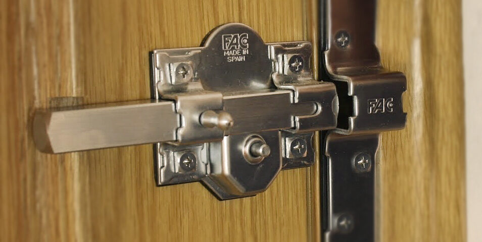 despensa Dictado Equivalente Cuál es la cerradura más segura para puerta de nuestros clientes?