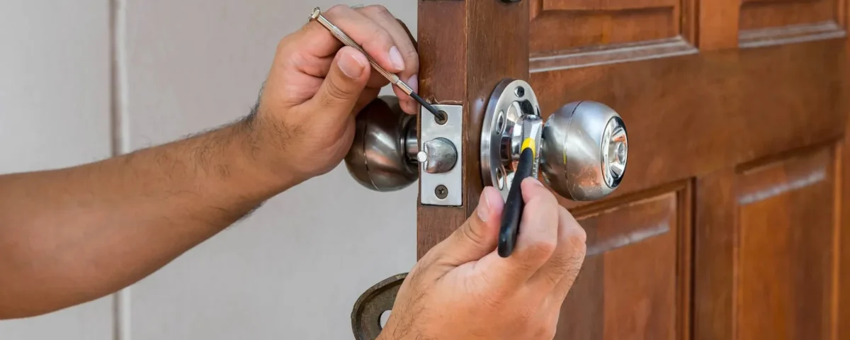 subheader1 1200x480 - Locksmith Valladolid Opening Door Repair Change Locks Valladolid