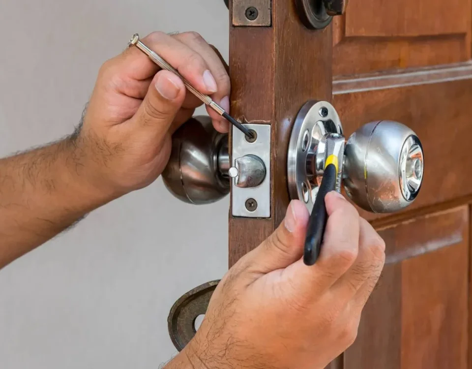 subheader1 960x750 - Locksmith Valladolid Opening Door Repair Change Locks Valladolid