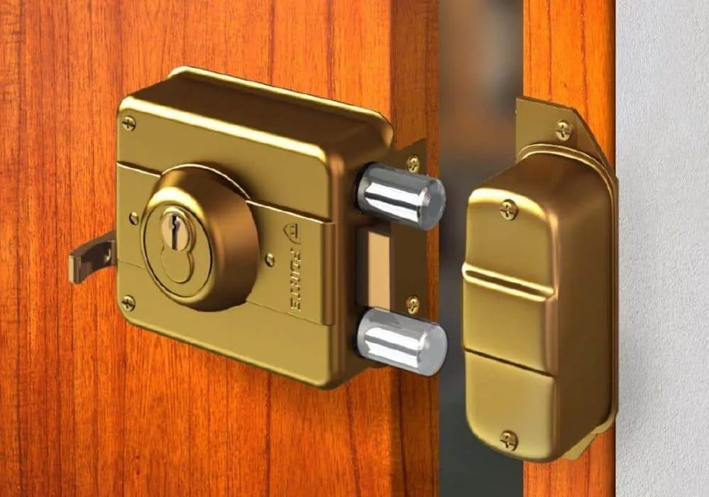 cerrojos de seguridad para todo tipo de puertas - ¿Cuál es la cerradura más segura para puerta de nuestros clientes?